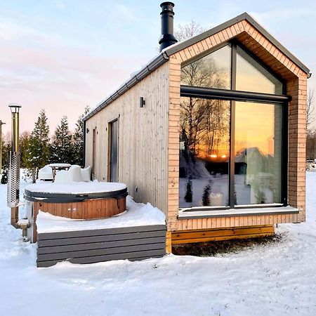 Cozy Houses - Sauga Fishing Village Riverside Holiday Center Pärnu Dış mekan fotoğraf