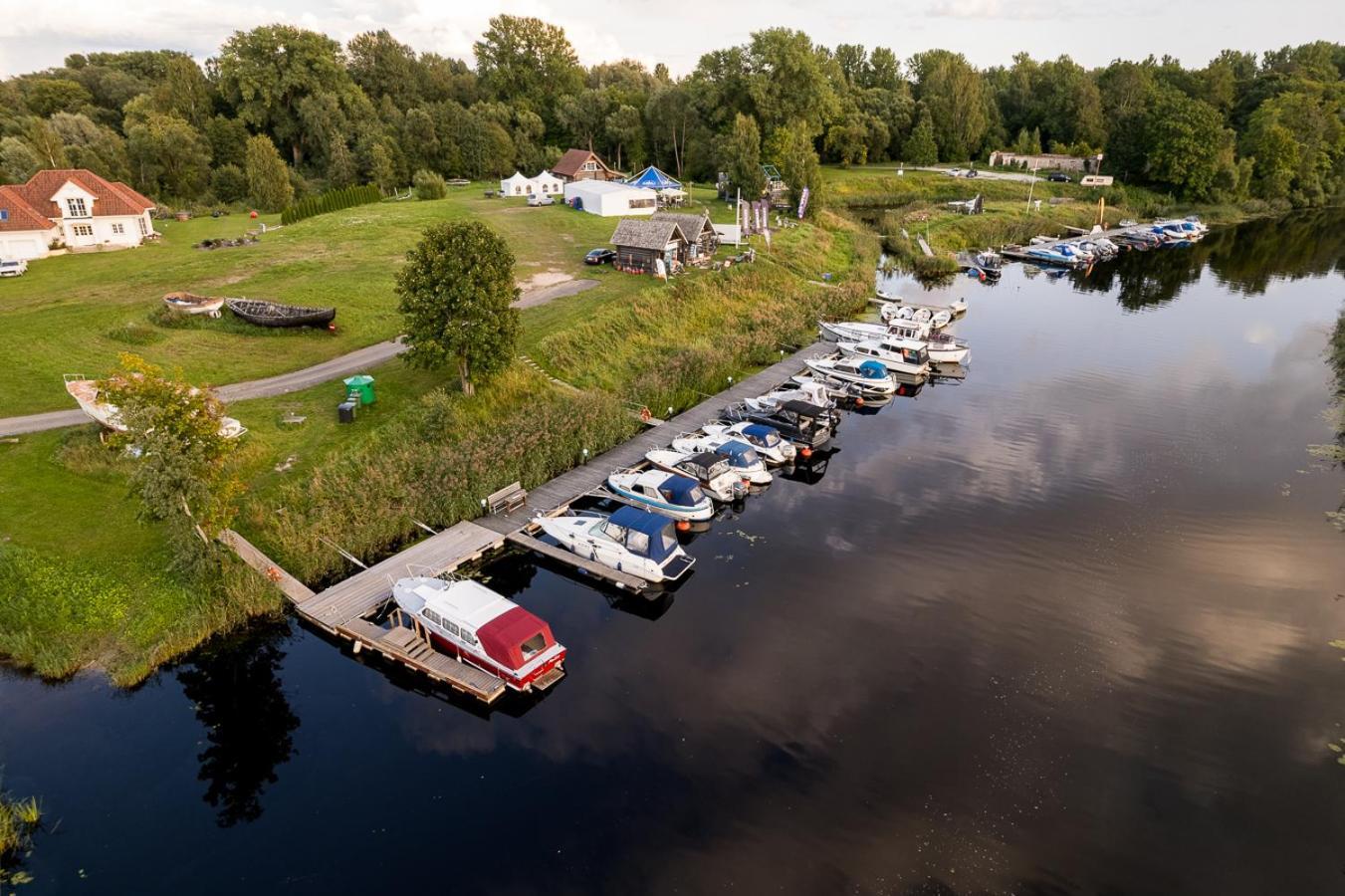 Cozy Houses - Sauga Fishing Village Riverside Holiday Center Pärnu Dış mekan fotoğraf