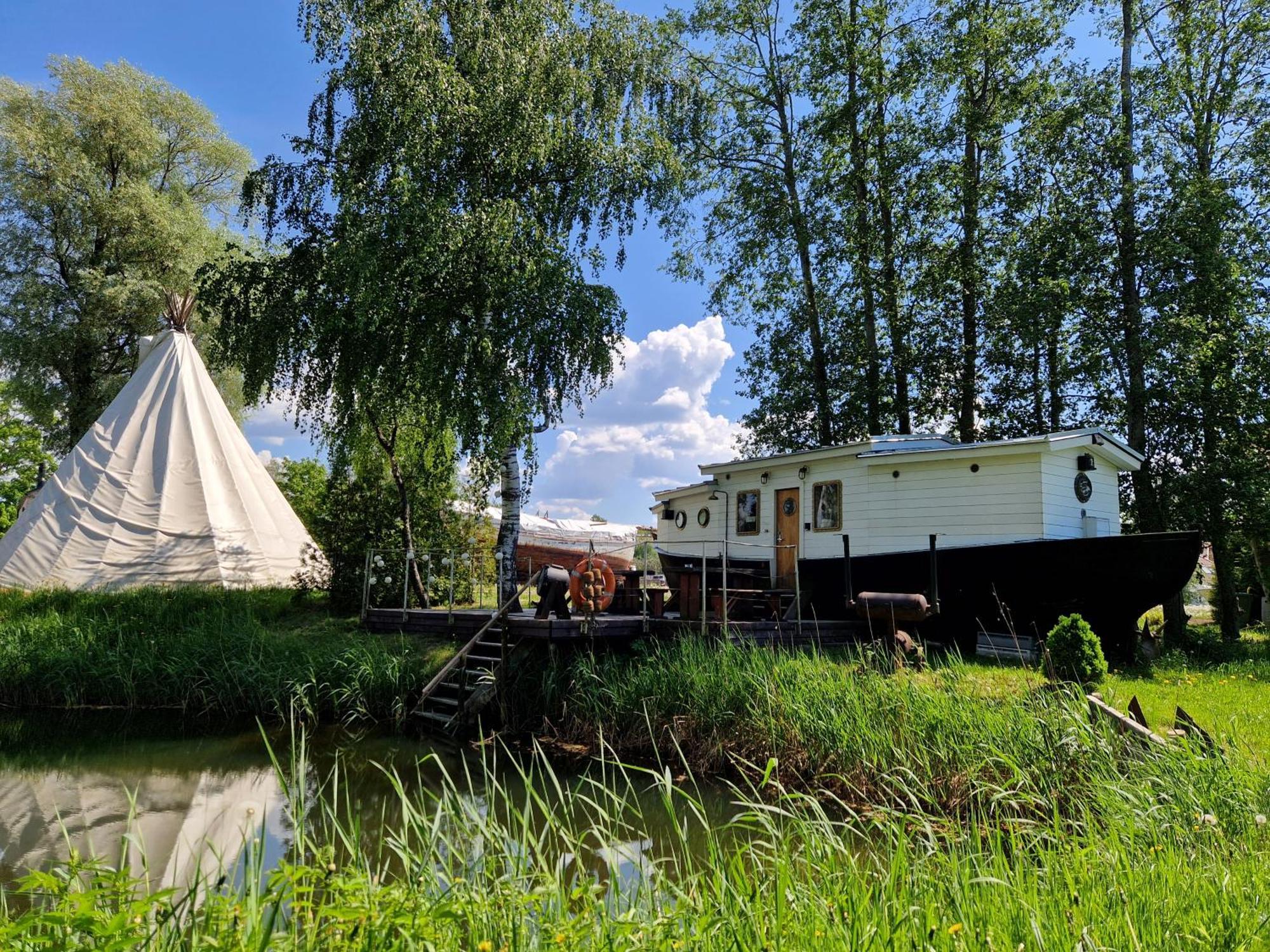 Cozy Houses - Sauga Fishing Village Riverside Holiday Center Pärnu Dış mekan fotoğraf