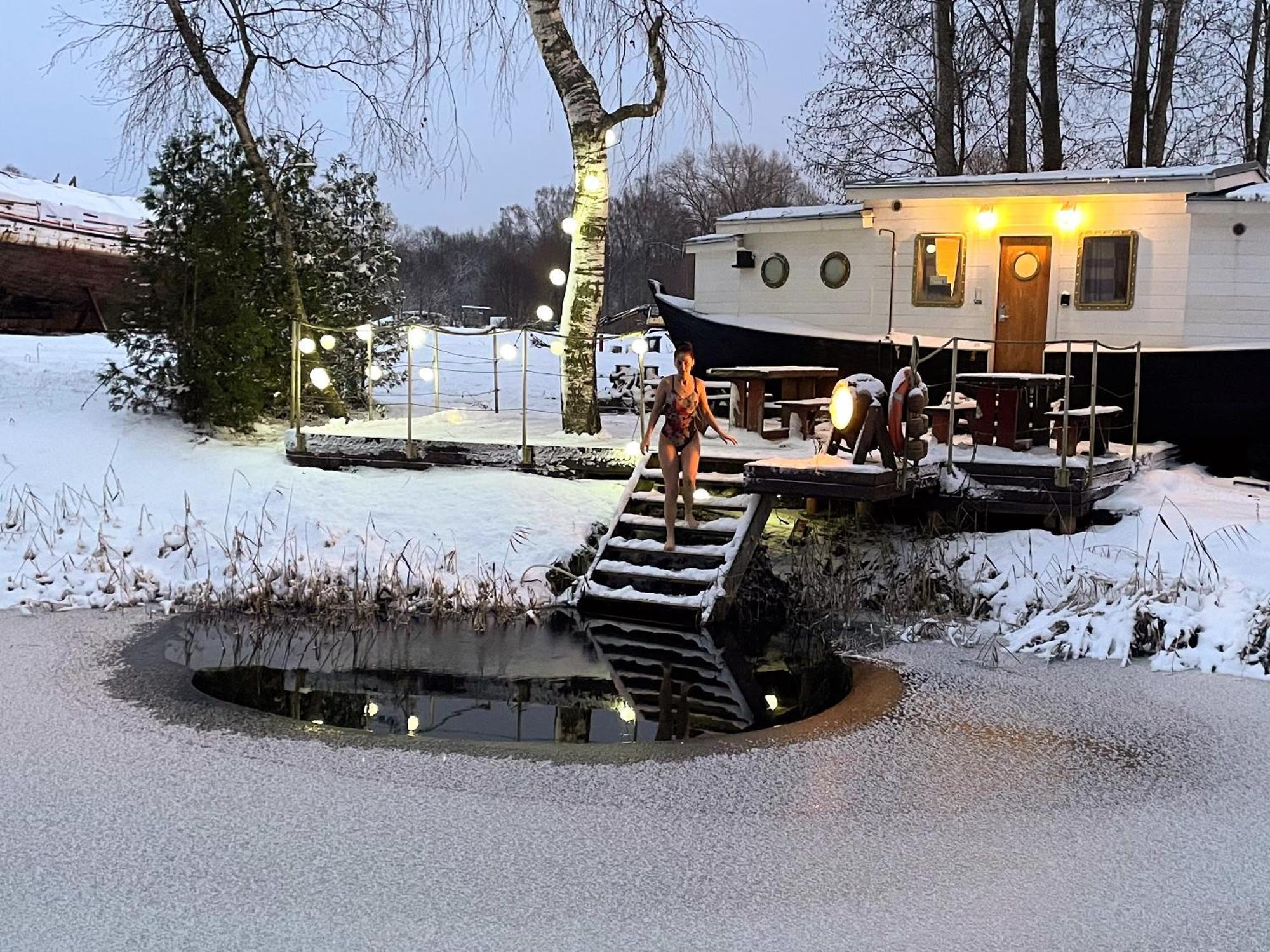 Cozy Houses - Sauga Fishing Village Riverside Holiday Center Pärnu Dış mekan fotoğraf